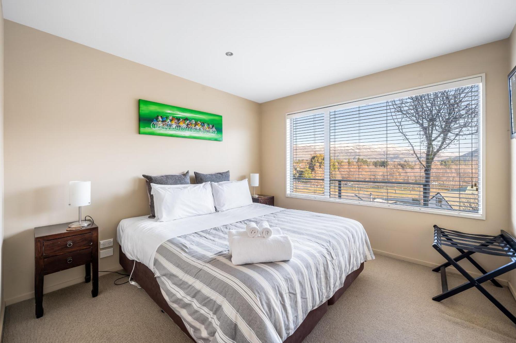 Criffel Garden Apartment Wanaka Exterior photo