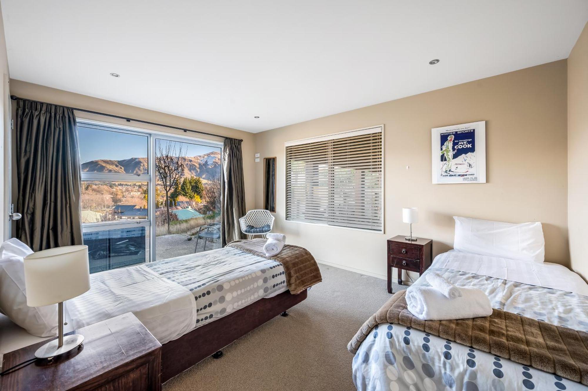 Criffel Garden Apartment Wanaka Exterior photo